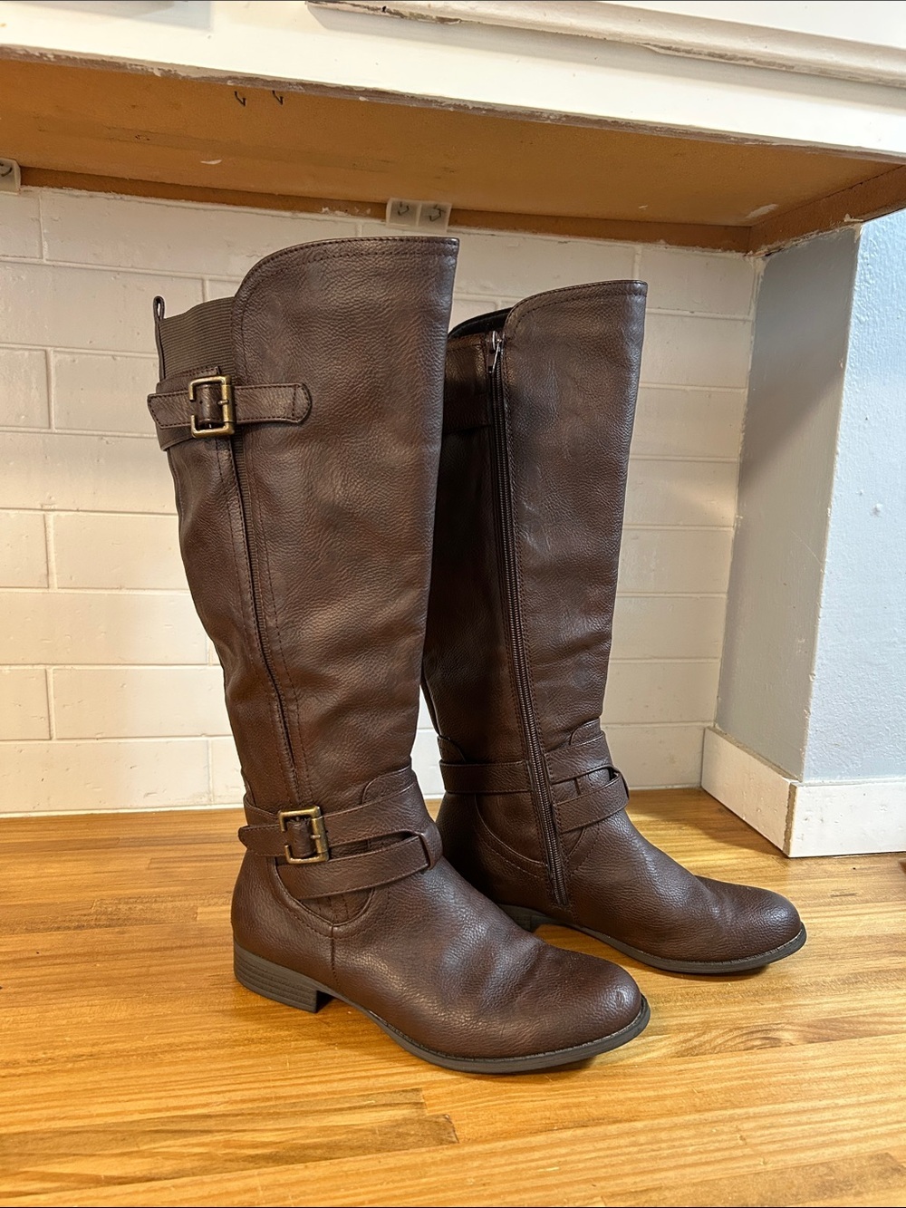 Life Stride Francesca Women’s 7 M Brown Wide Calf Buckle Knee High Riding Boots